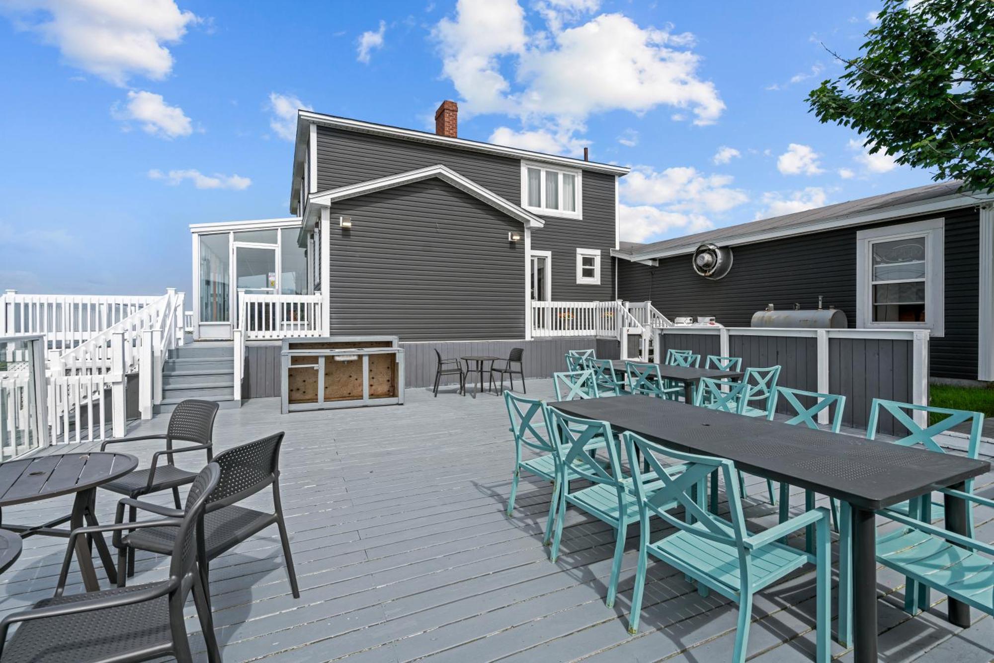 Edge Of The Avalon Inn Trepassey Экстерьер фото