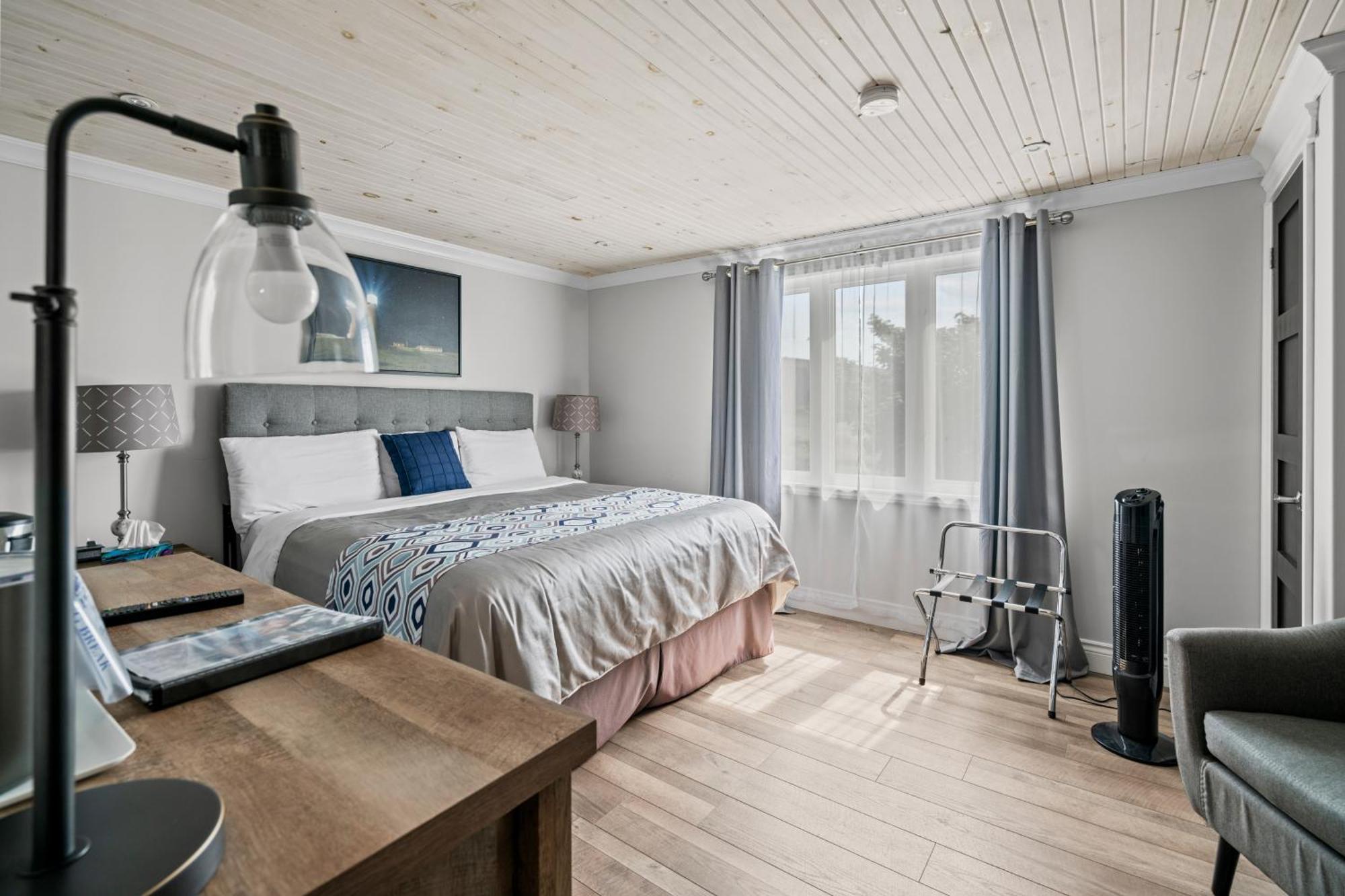 Edge Of The Avalon Inn Trepassey Экстерьер фото