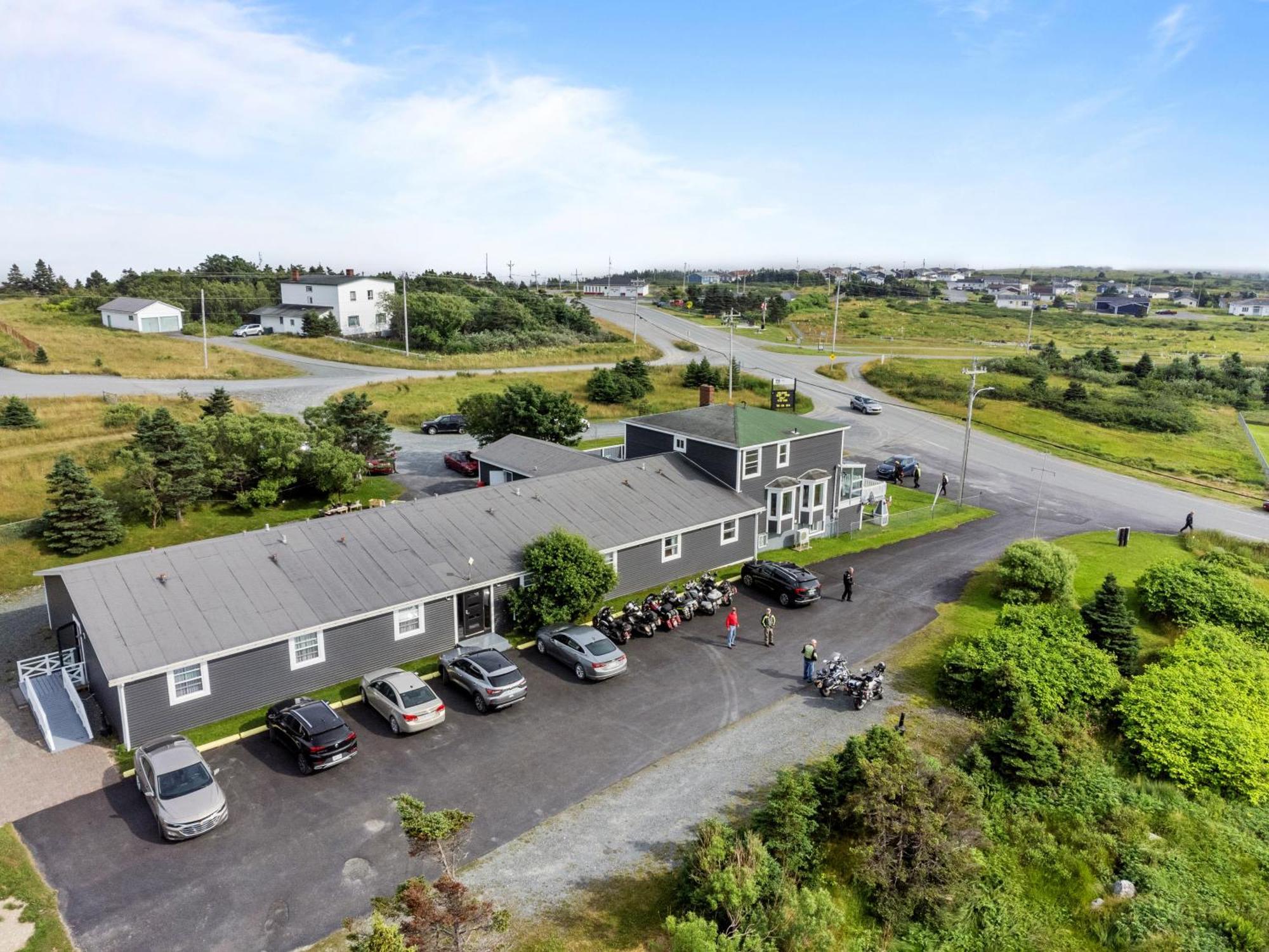 Edge Of The Avalon Inn Trepassey Экстерьер фото